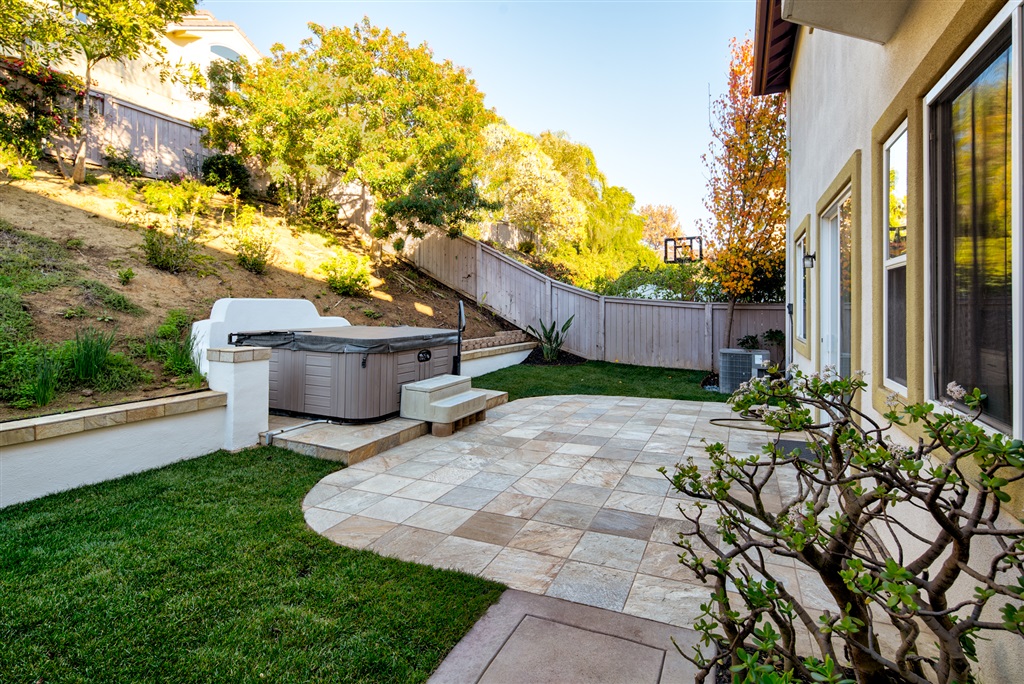 1172 Hampton Court Encinitas, CA 92024 - Photo 23 of 25 Gallery Image 23