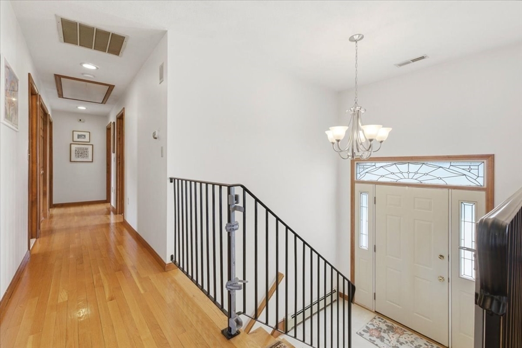 27 Feeney Road Norwood, MA 02062 - Photo 14 of 32