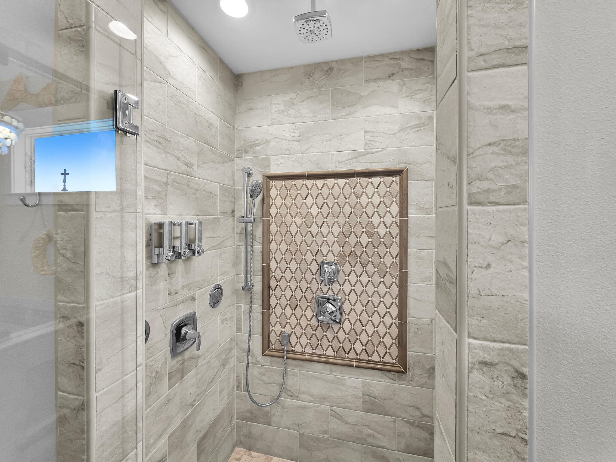 878 Surf Road Crystal Beach, TX 77650 - Photo 24 of 47 Gallery Image 24