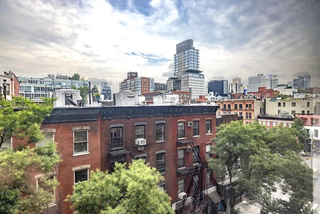 $5,650 | 301 Elizabeth Street, Unit 812 | NoHo