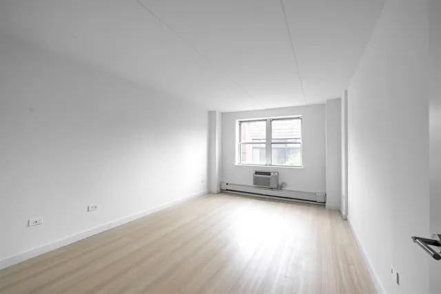 $5,650 | 301 Elizabeth Street, Unit 812 | NoHo