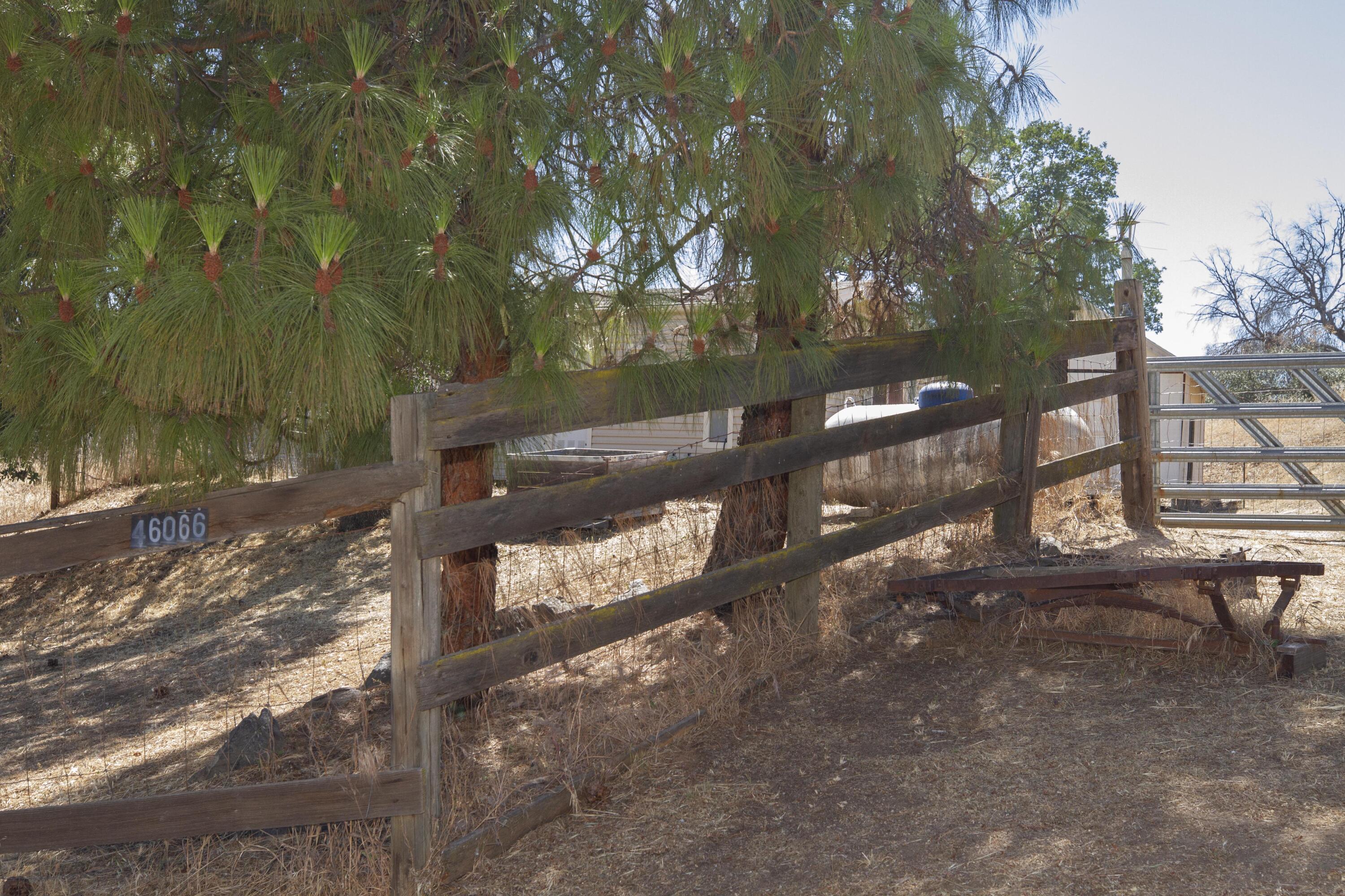 46066 Longview Road Yokuts Valley, CA 93675 - Photo 42 of 66 11