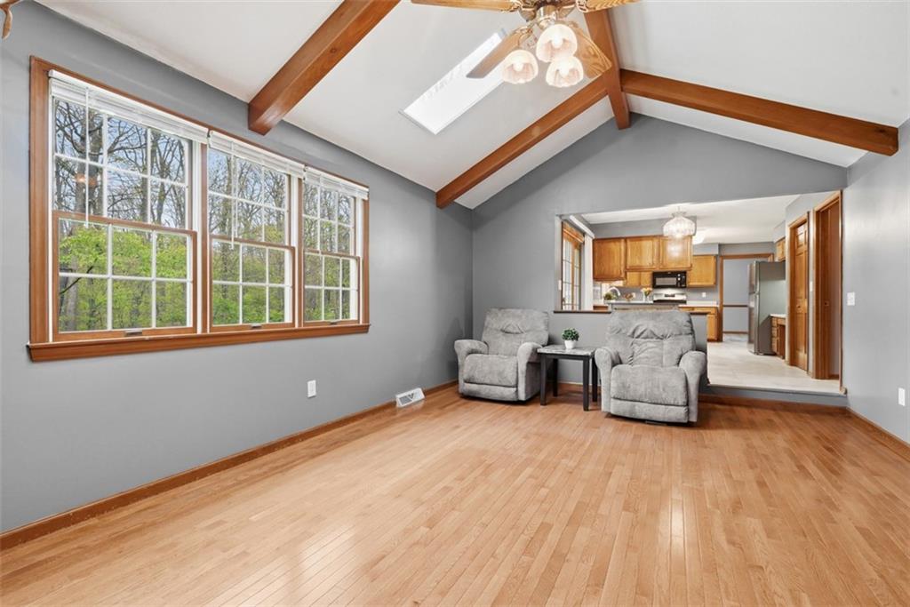 412 Golden Grove Road Baden, PA 15005 - Photo 22 of 50