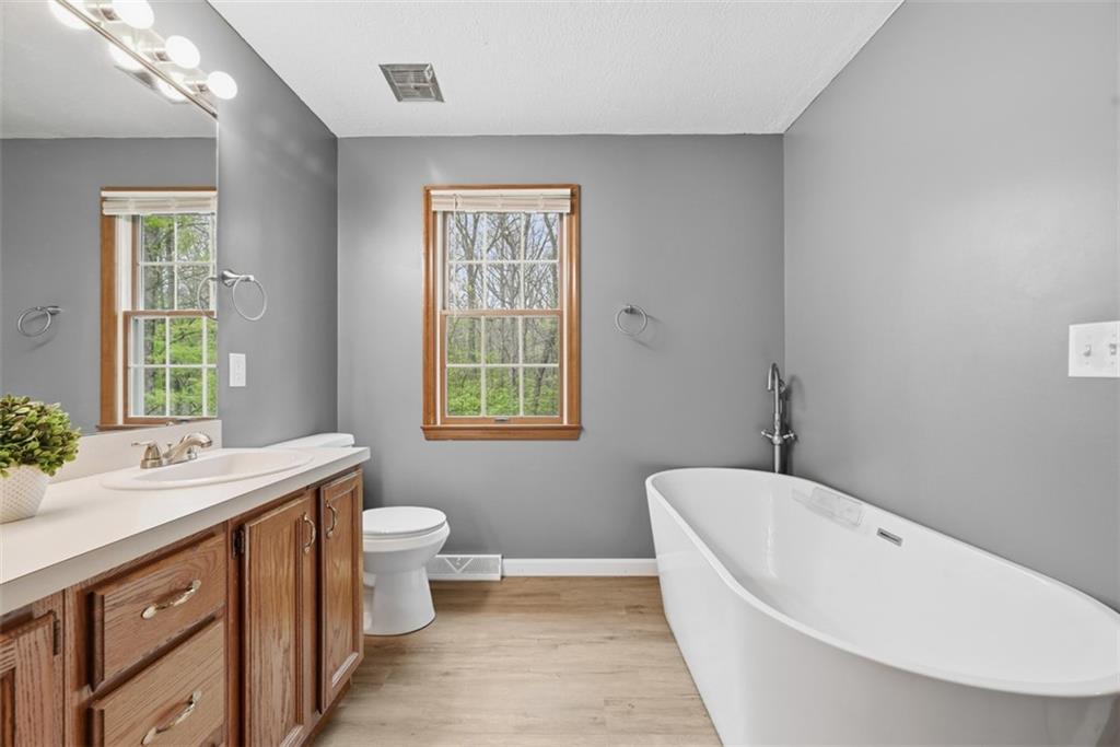 412 Golden Grove Road Baden, PA 15005 - Photo 29 of 50