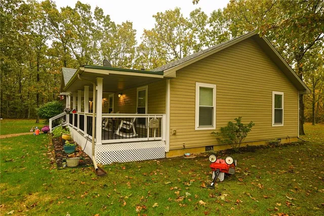 $343,000 | 24900 Englewood Lane, Lebanon, MO 65536