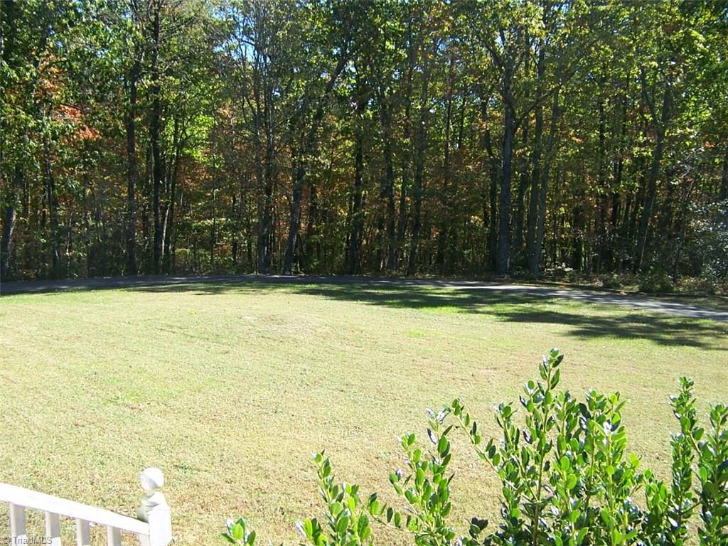 388 Davis Road Mount Airy, NC 27030 - Photo 7 of 26 Gallery Image 7