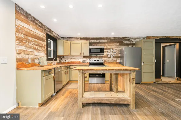 $399,900 | 3930 Mayhew Inn Road, Oakland, MD 21550