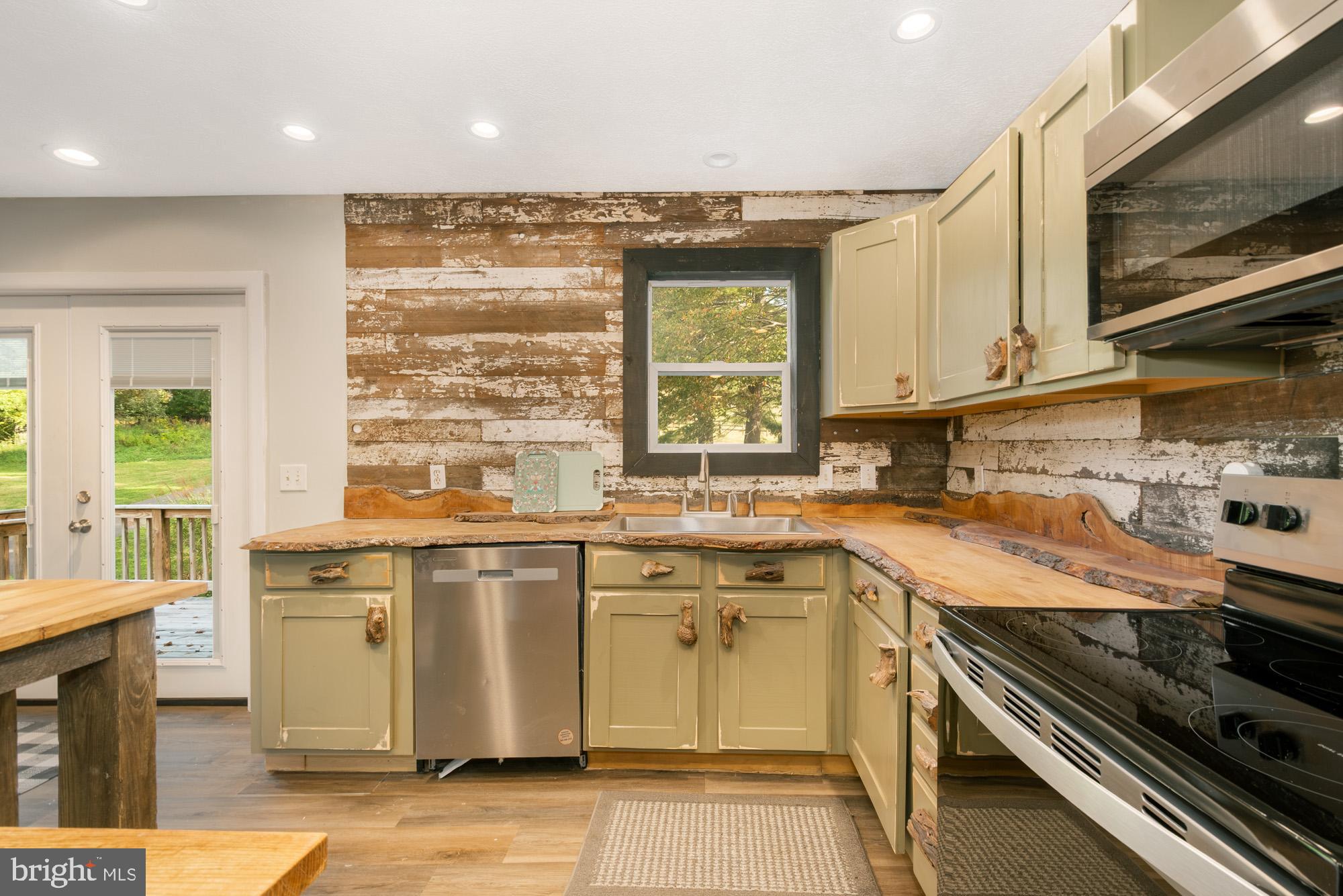 3930 Mayhew Inn Road Oakland, MD 21550 - Photo 7 of 72