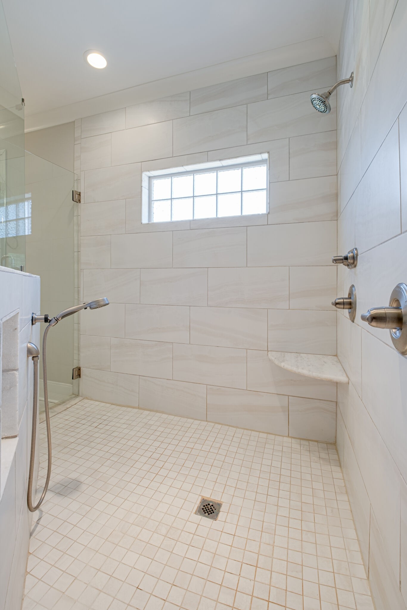 2002 Beechhaven Cir Mount Mount Juliet, TN 37122 - Photo 36 of 57 a bathroom with a bathtub and shower