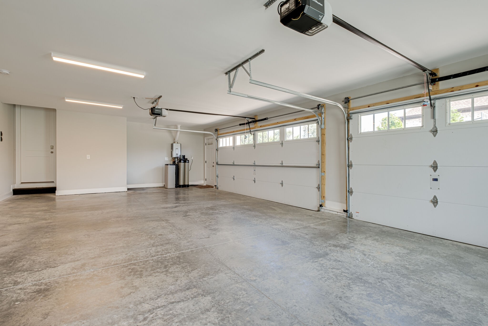 2002 Beechhaven Cir Mount Mount Juliet, TN 37122 - Photo 55 of 57 a view of a garage