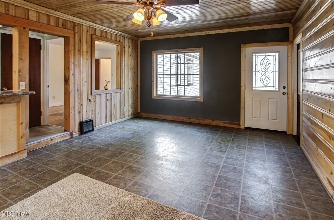 933 West Schaaf Road Cleveland, OH 44109 - Photo 18 of 45 Gallery Image 18