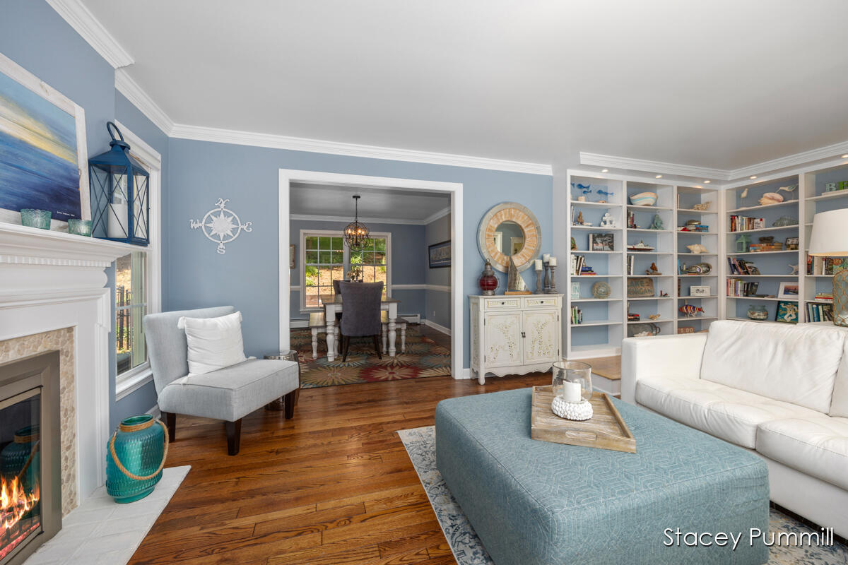 303 Stickney Ridge Road Grand Haven, MI 49417 - Photo 17 of 87 IMG_1014