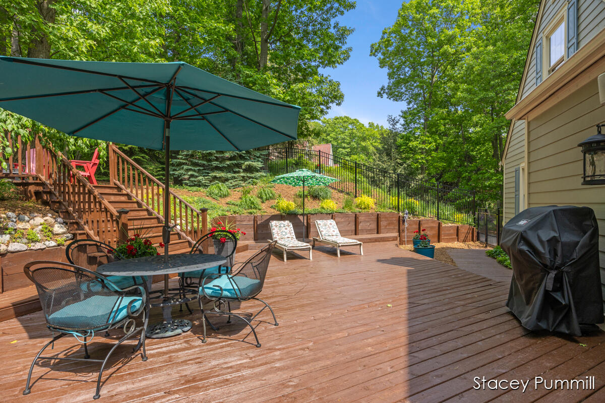 303 Stickney Ridge Road Grand Haven, MI 49417 - Photo 6 of 87 IMG_1068