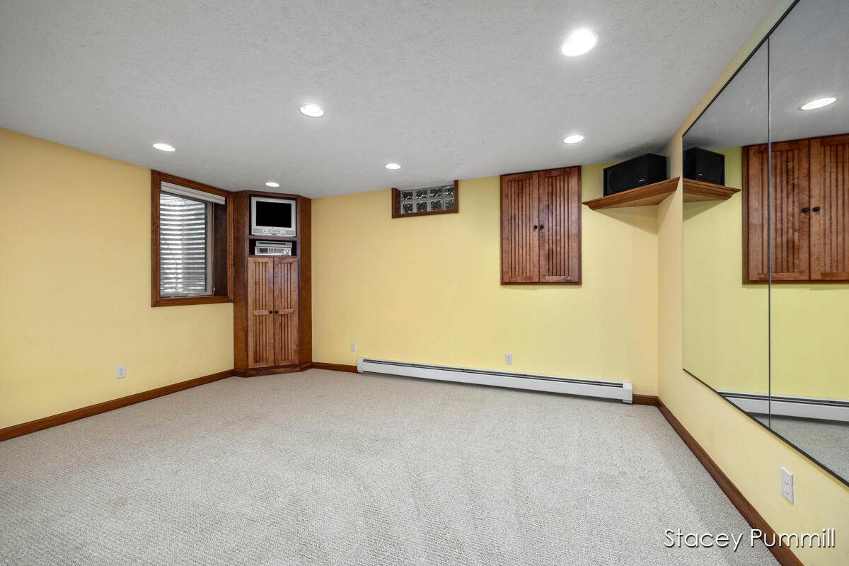 303 Stickney Ridge Road Grand Haven, MI 49417 - Photo 66 of 87 IMG_1061