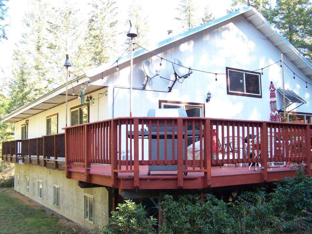 2372 B Kettle River Road Kettle Falls, WA 99141 - Photo 2 of 16 Gallery Image 2