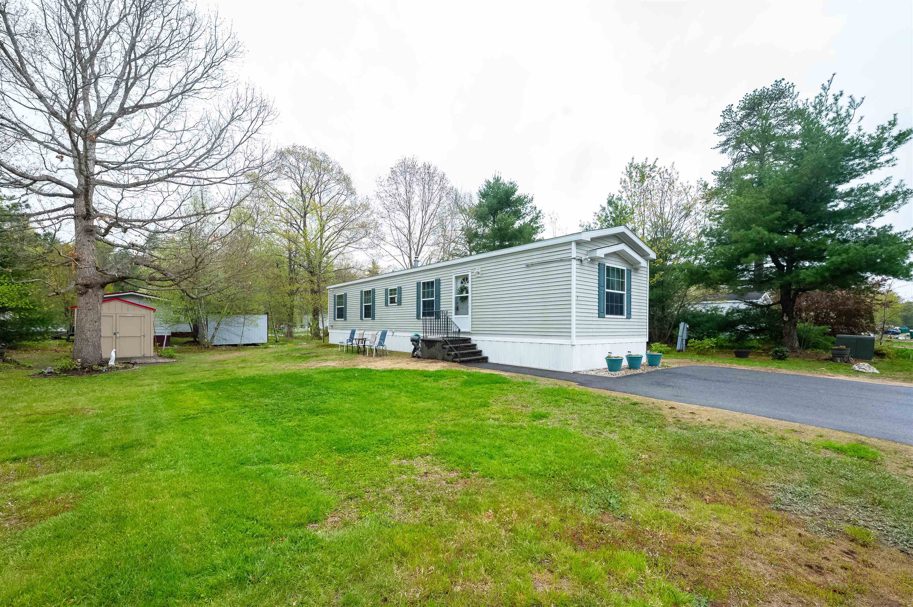 7 D'Amours Avenue Rochester, NH 03839 - Photo 1 of 21 Gallery Image 1