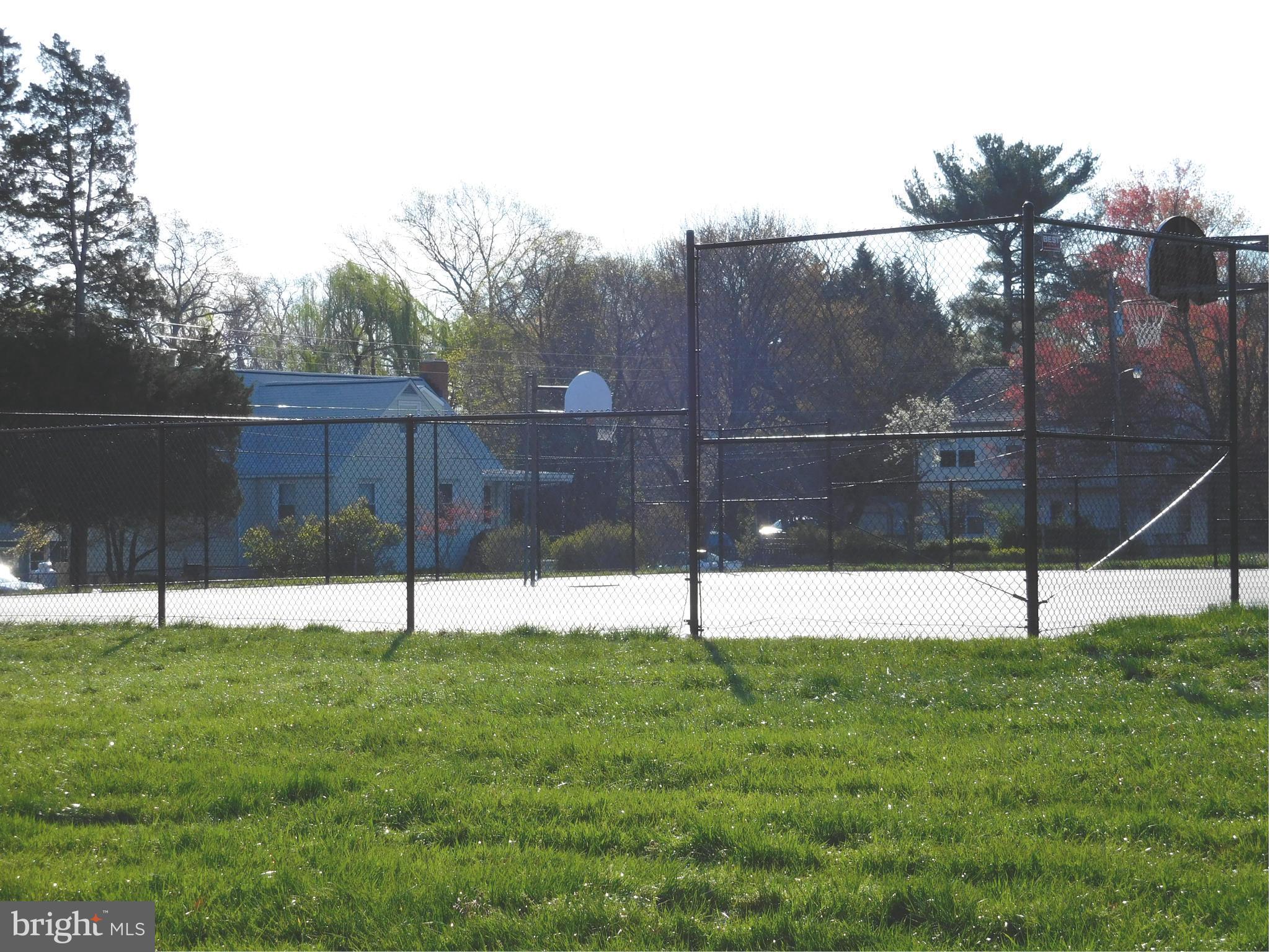 842 Riverside Drive Pasadena, MD 21122 - Photo 22 of 25 Community Basketball Courts