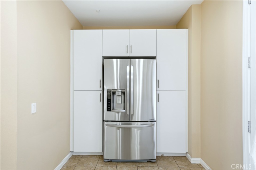 810 East Promenade, Unit C Azusa, CA 91702 - Photo 14 of 35 Kitchen