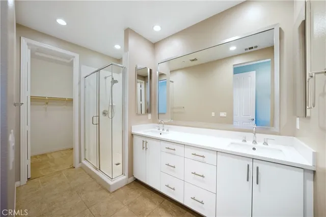 $675,000 | 810 East Promenade, Unit C, Azusa, CA 91702