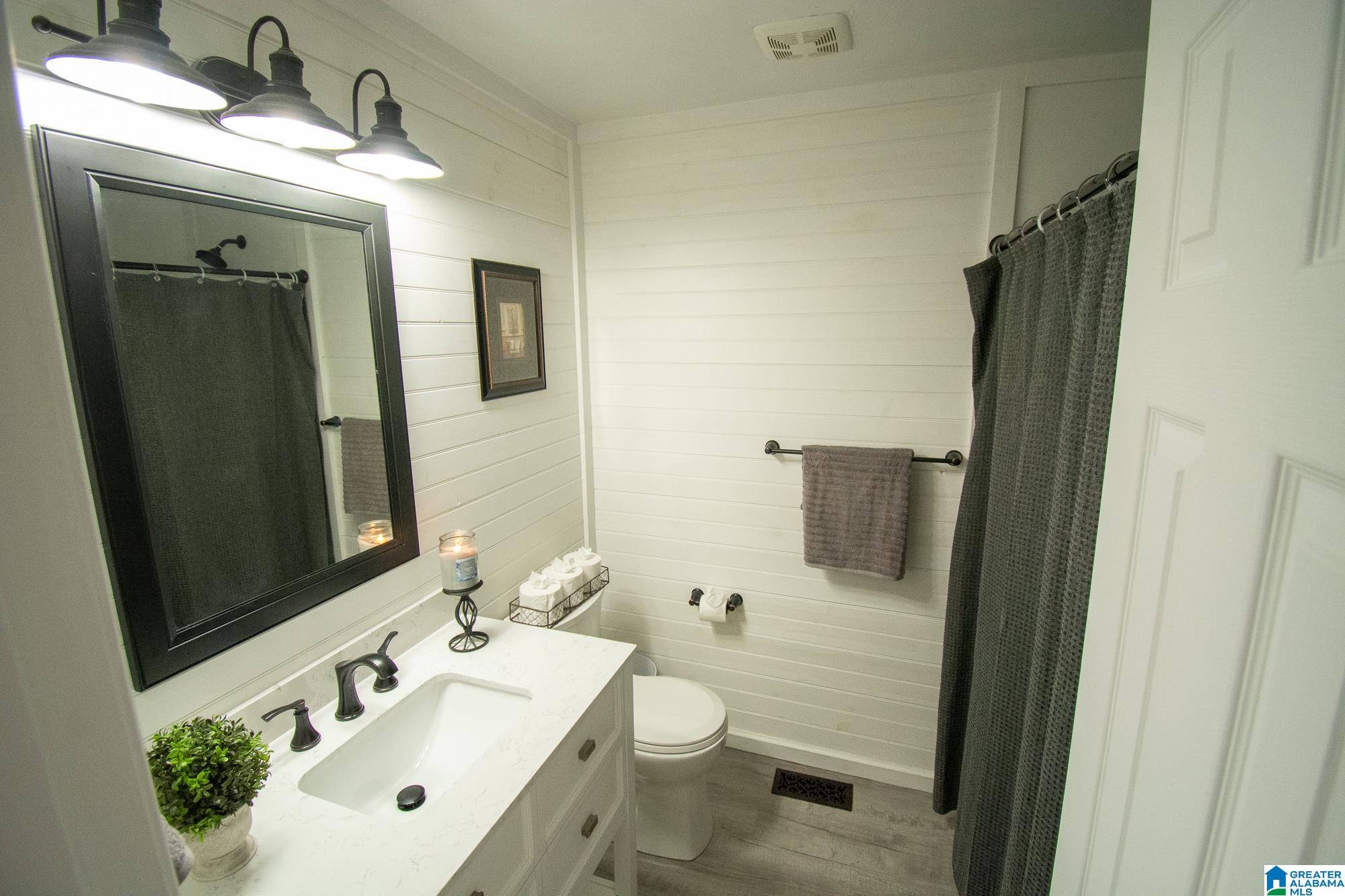 136 Hickory Street Alabaster, AL 35114 - Photo 12 of 36
