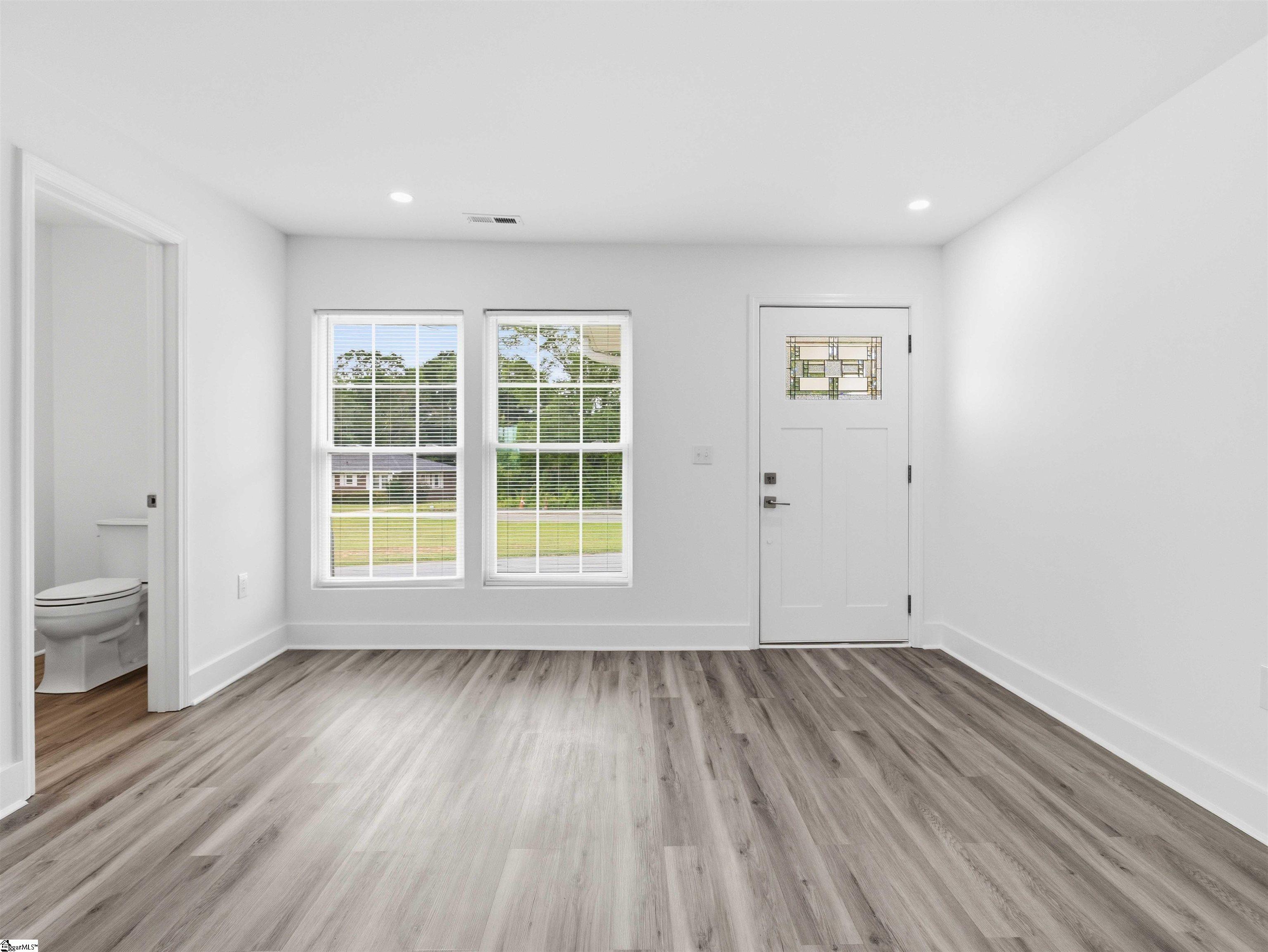 101 Elmer Street Greer, SC 29651 - Photo 7 of 41