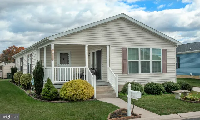 $259,000 | 17 Lydian Drive, Williamstown, NJ 08094