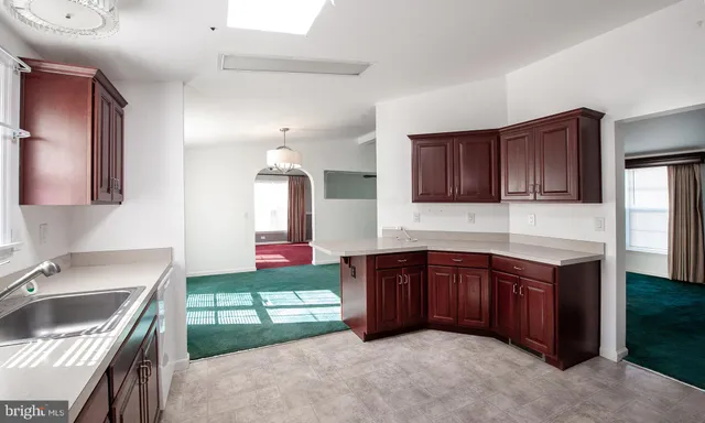 $259,000 | 17 Lydian Drive, Williamstown, NJ 08094