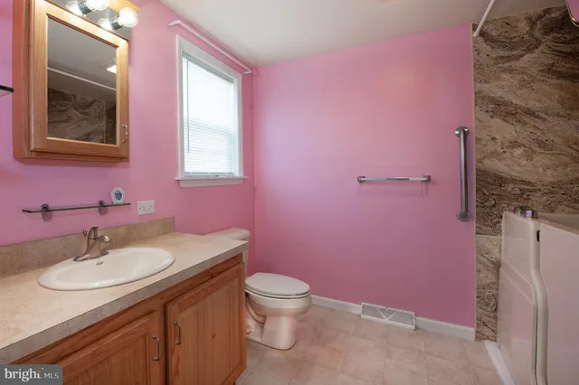 $259,000 | 17 Lydian Drive, Williamstown, NJ 08094