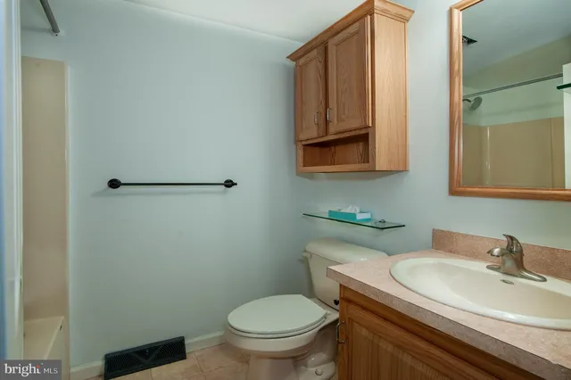 $259,000 | 17 Lydian Drive, Williamstown, NJ 08094