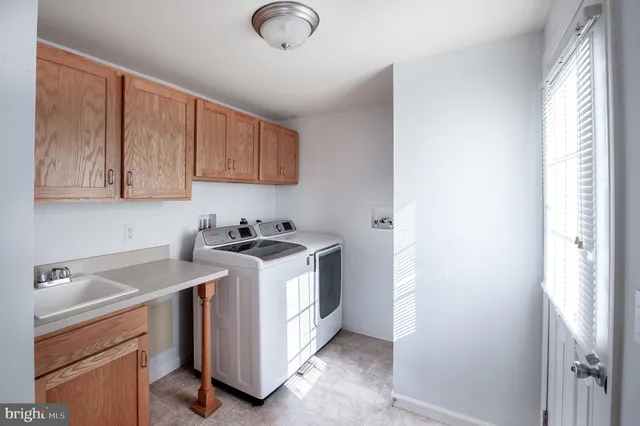 $259,000 | 17 Lydian Drive, Williamstown, NJ 08094