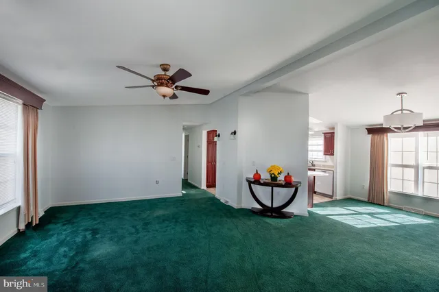 $259,000 | 17 Lydian Drive, Williamstown, NJ 08094