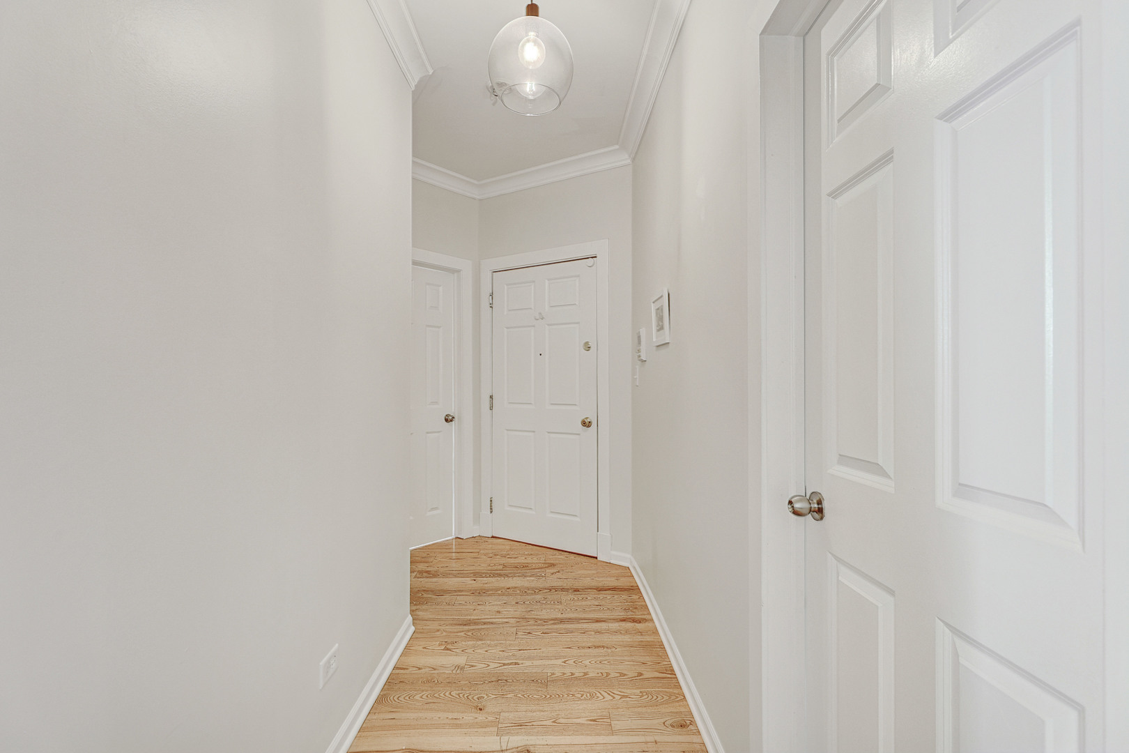 4903 North Monticello Avenue, Unit 3 Chicago, IL 60625 - Photo 5 of 23