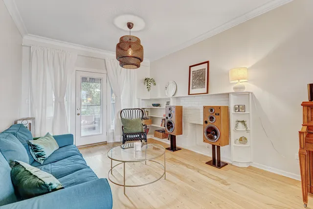 $244,500 | 4903 North Monticello Avenue, Unit 3, Chicago, IL 60625