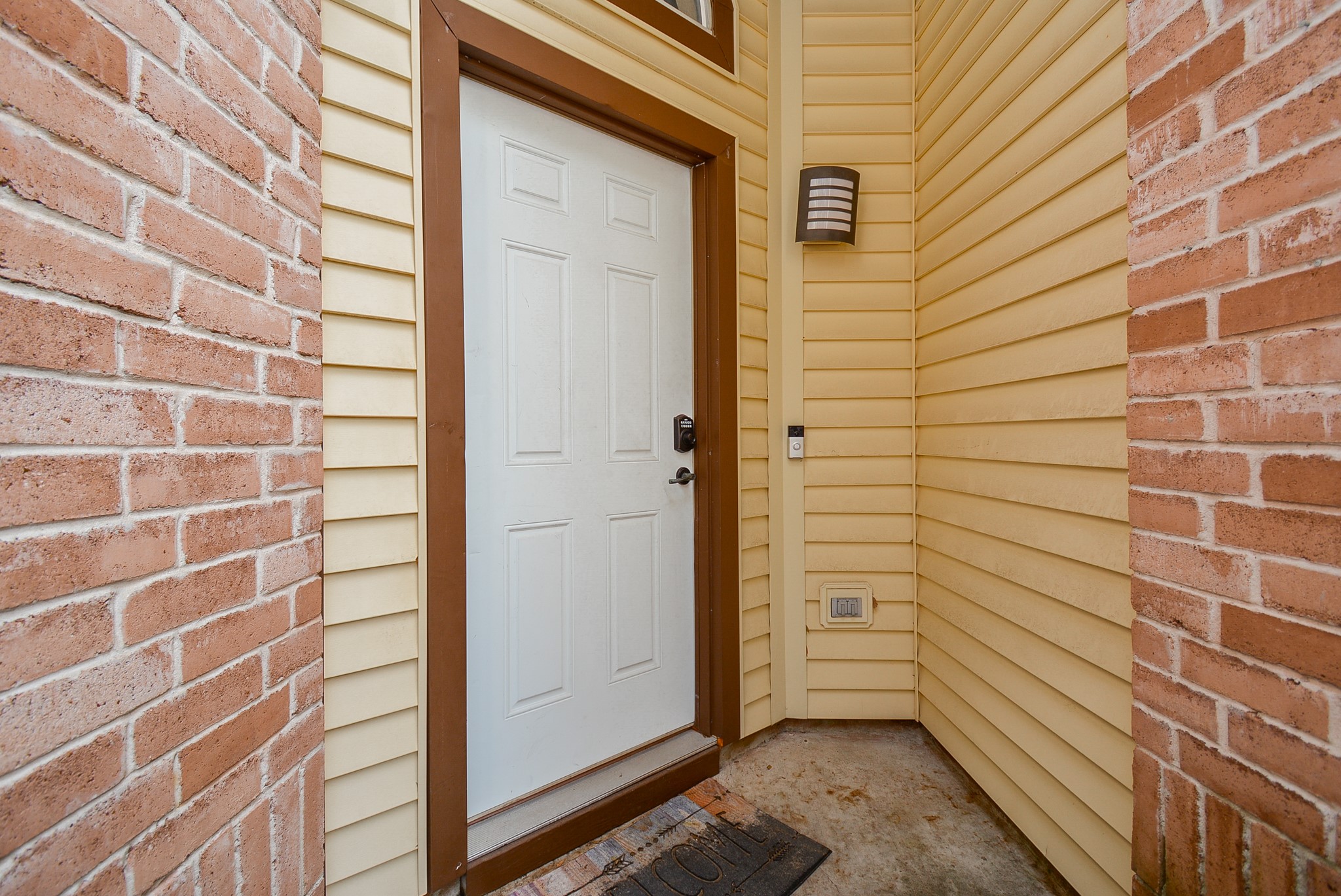23734 Canyon Lake Drive Spring, TX 77373 - Photo 4 of 32 a view of a wooden door