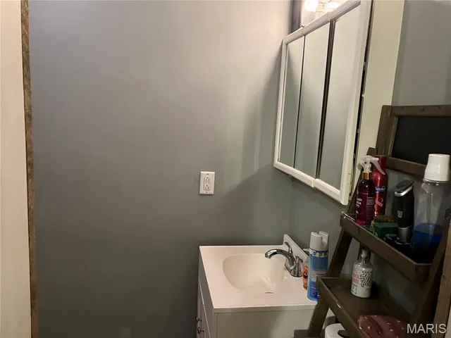 $255,900 | 6394 North N Highway, Bertrand, MO 63823