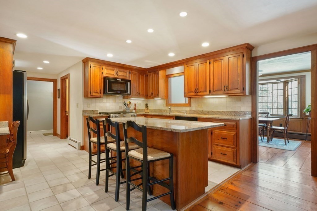 21 Alprilla Farm Road Hopkinton, MA 01748 - Photo 10 of 41 Gallery Image 10