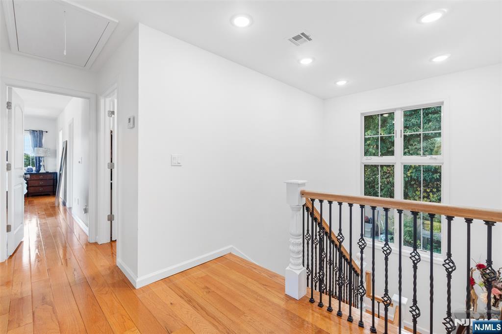 21 Cedar Street Cresskill, NJ 07626 - Photo 23 of 47