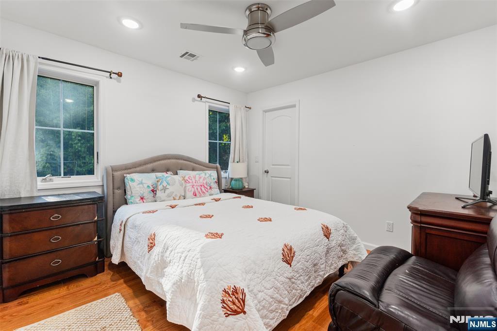 21 Cedar Street Cresskill, NJ 07626 - Photo 27 of 47