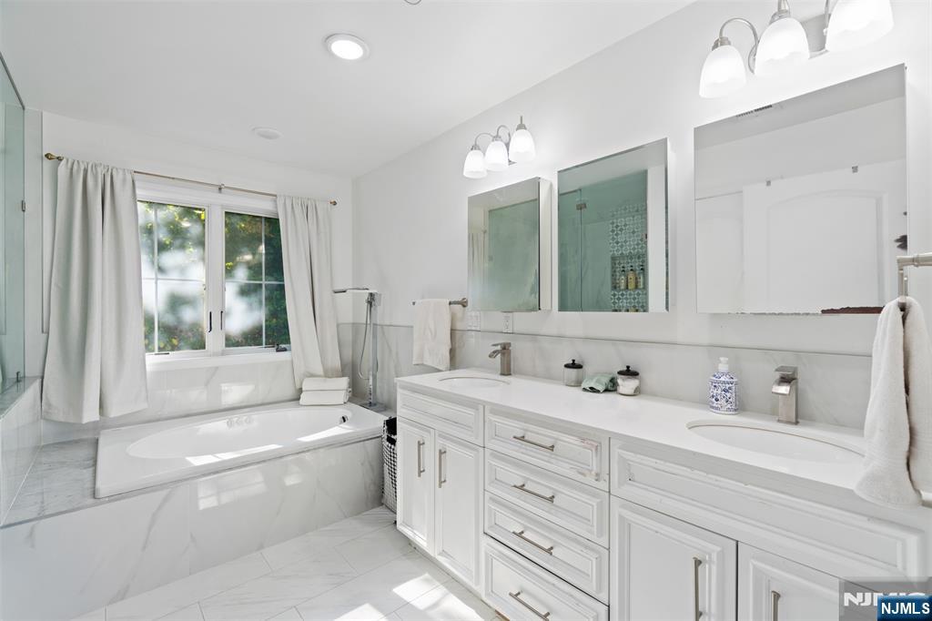 21 Cedar Street Cresskill, NJ 07626 - Photo 34 of 47