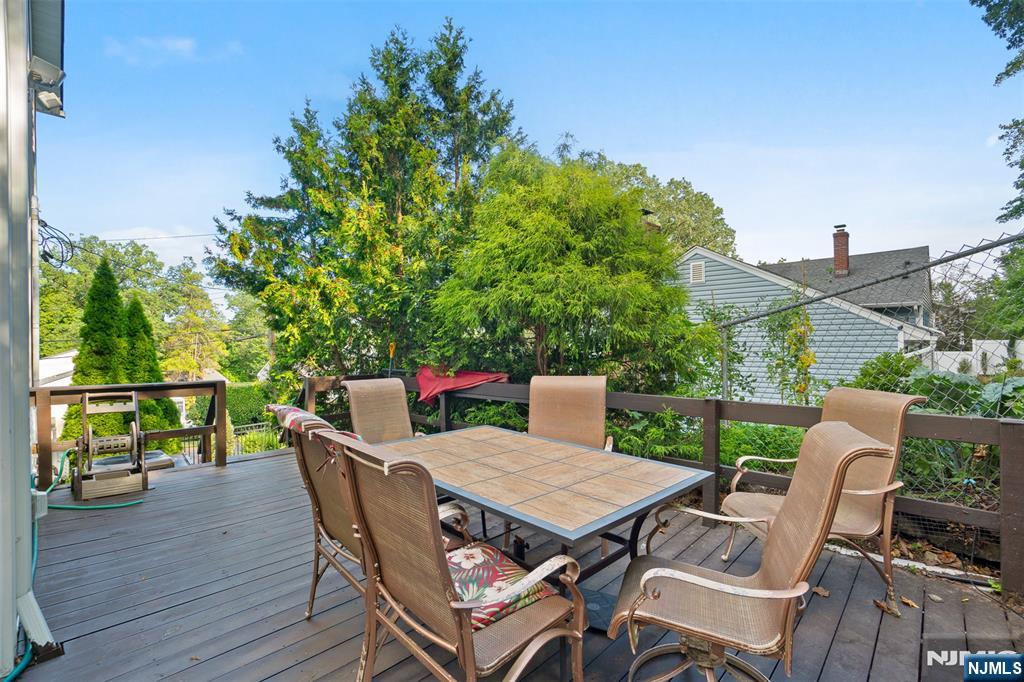 21 Cedar Street Cresskill, NJ 07626 - Photo 36 of 47