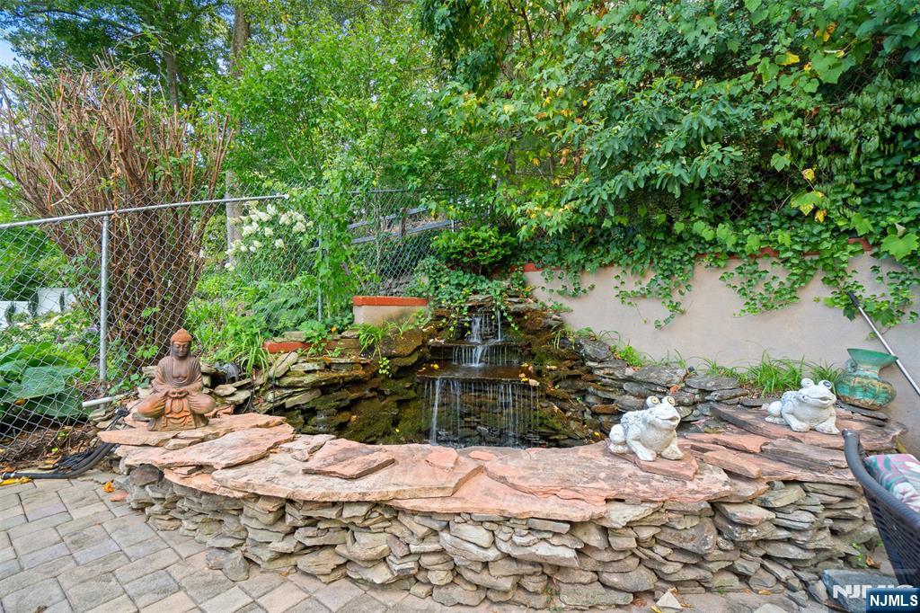 21 Cedar Street Cresskill, NJ 07626 - Photo 37 of 47