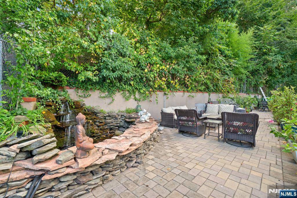 21 Cedar Street Cresskill, NJ 07626 - Photo 40 of 47