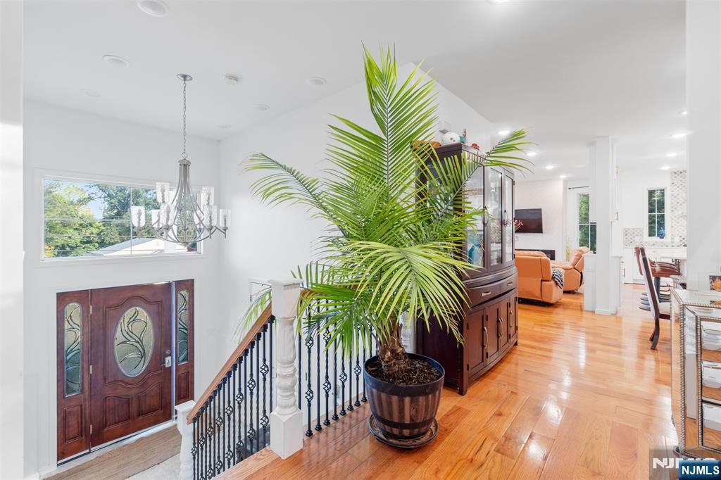 21 Cedar Street Cresskill, NJ 07626 - Photo 5 of 47