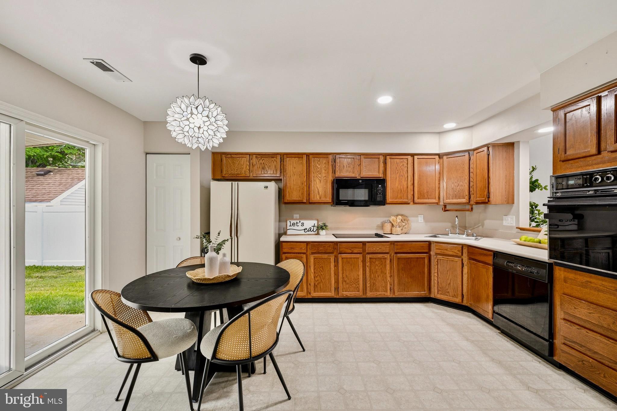 9526 Hallhurst Road Baltimore, MD 21236 - Photo 17 of 50