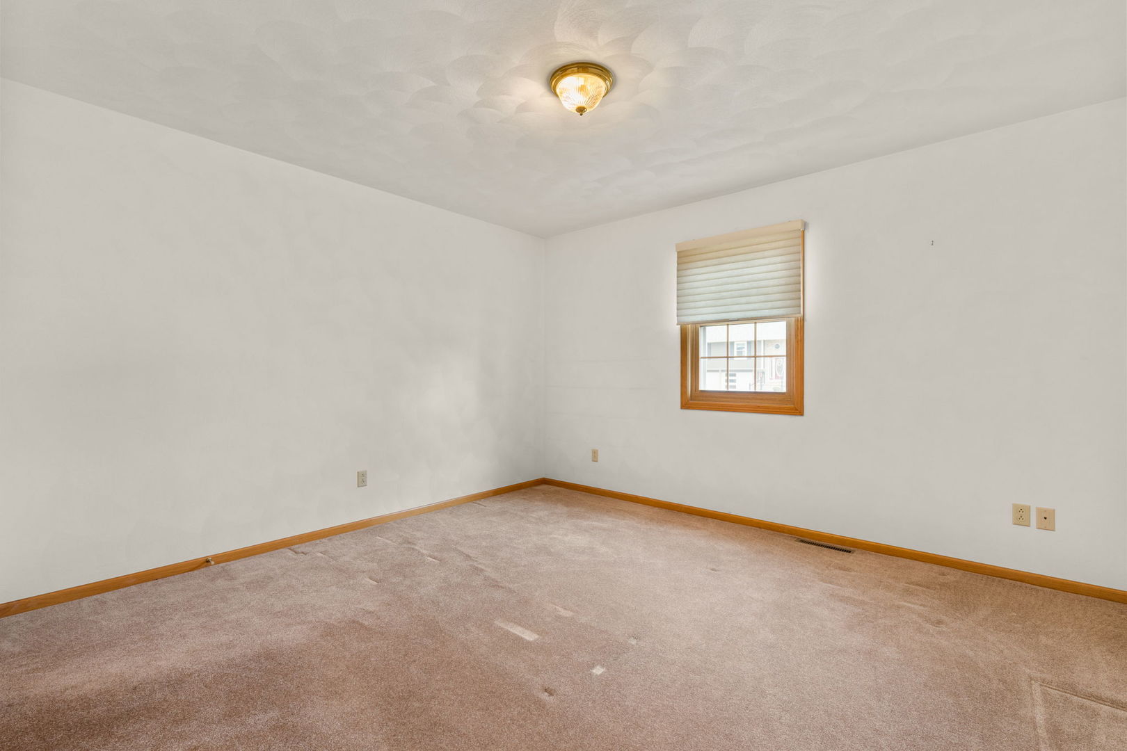 424 12th Ave B Erie, IL 61250 - Photo 5 of 14
