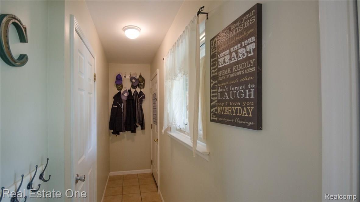 43582 Stuart Court Canton, MI 48187 - Photo 6 of 41 11_4.jpg