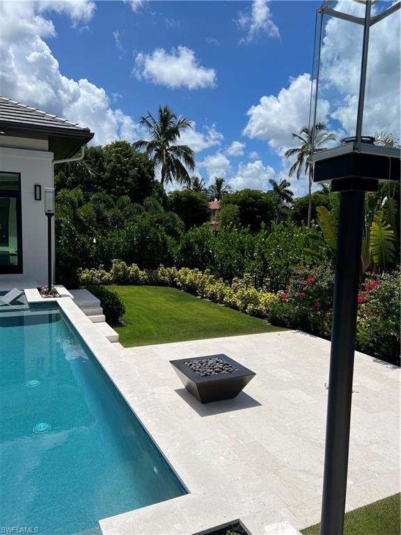 4511 Crayton Road Naples, FL 34103 - Photo 12 of 14