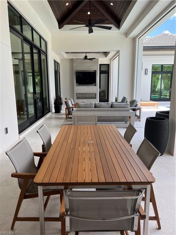 4511 Crayton Road Naples, FL 34103 - Photo 8 of 14