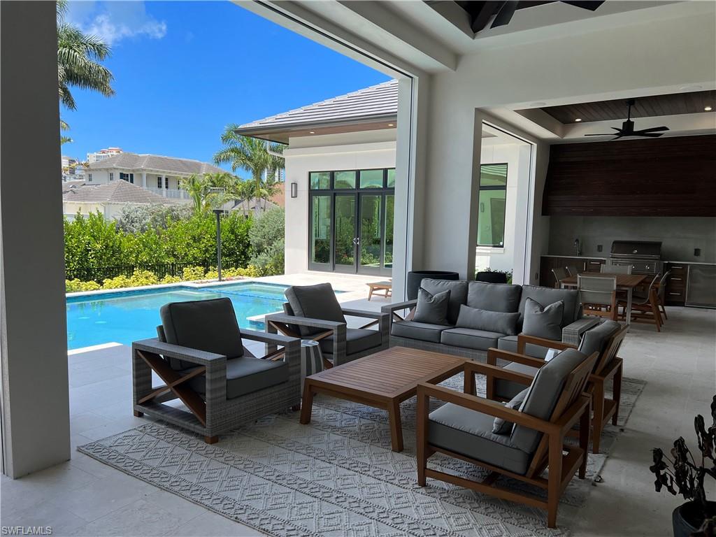 4511 Crayton Road Naples, FL 34103 - Photo 10 of 14