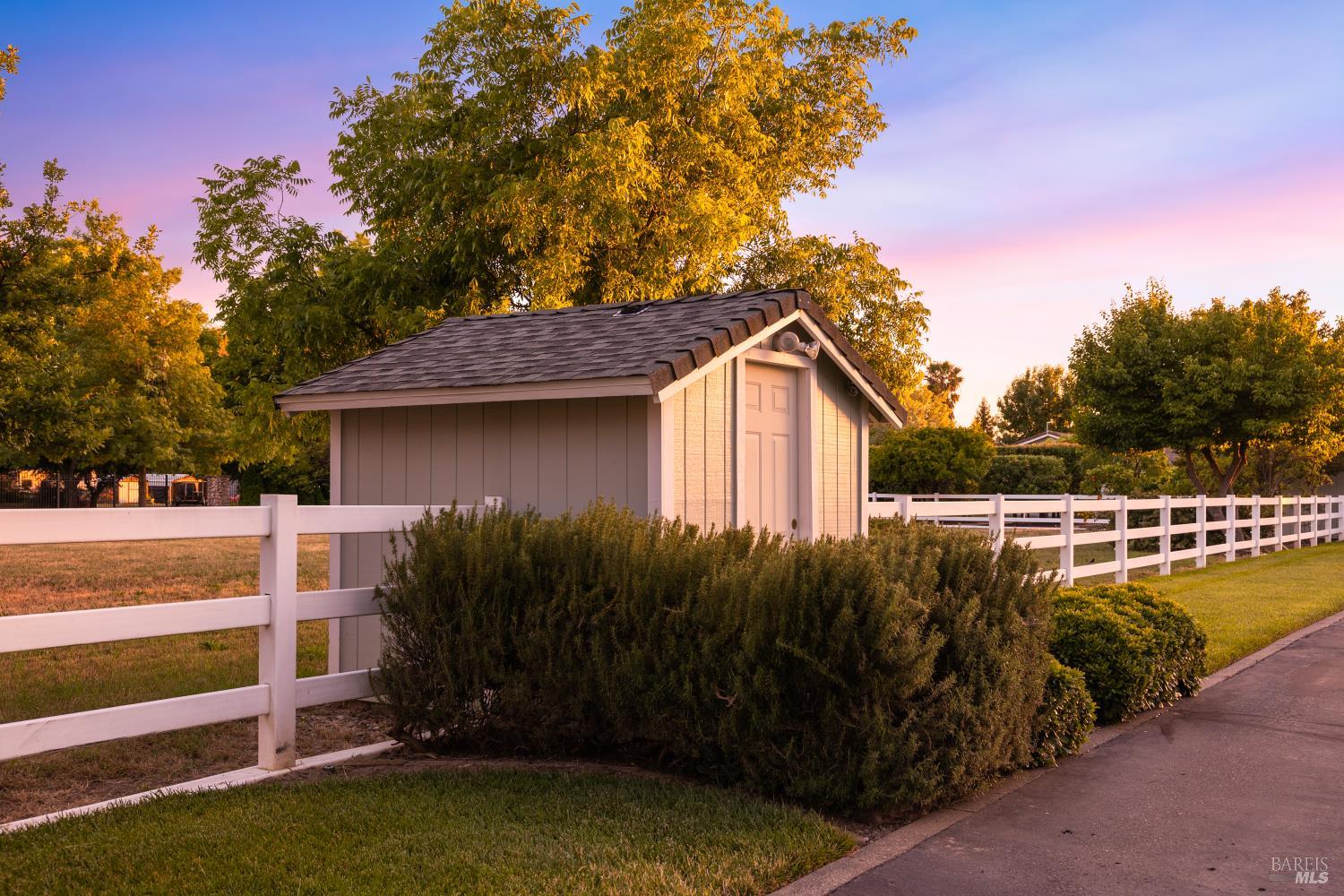 6811 Willow Road Vacaville, CA 95687 - Photo 75 of 95